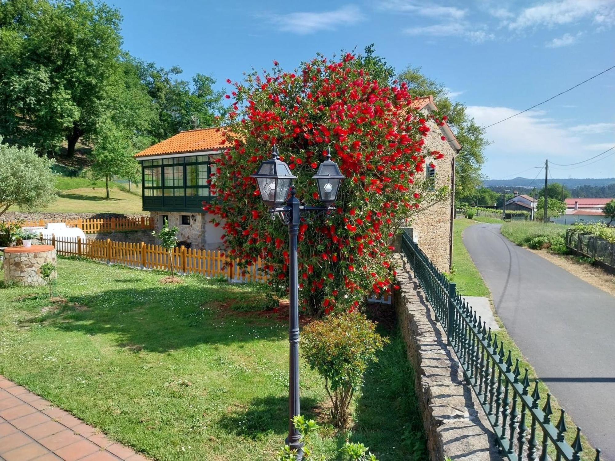 Villa Casa Galipendre à A Estrada Extérieur photo